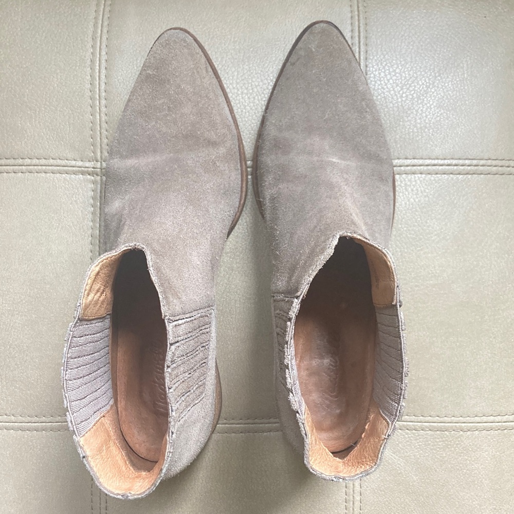 Madewell Taupe Suede Pointed Chelsea Booties